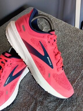 Brooks Launch 9 Running Shoes